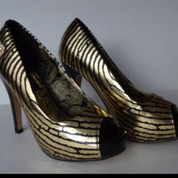 Iron Fist Hands Off Platform Heel Dolls Kill - Picture 7 of 15